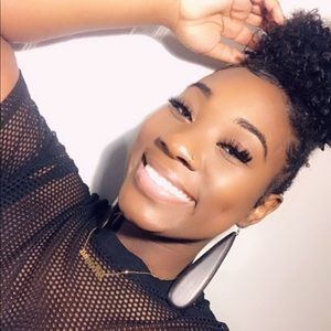 Meet your Posher, Alanna